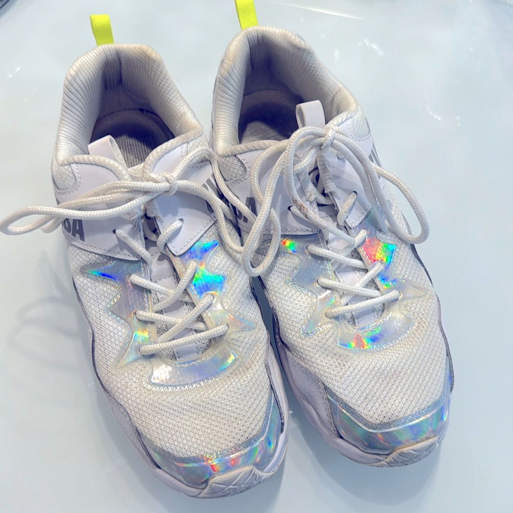 White zumba shoes size 7